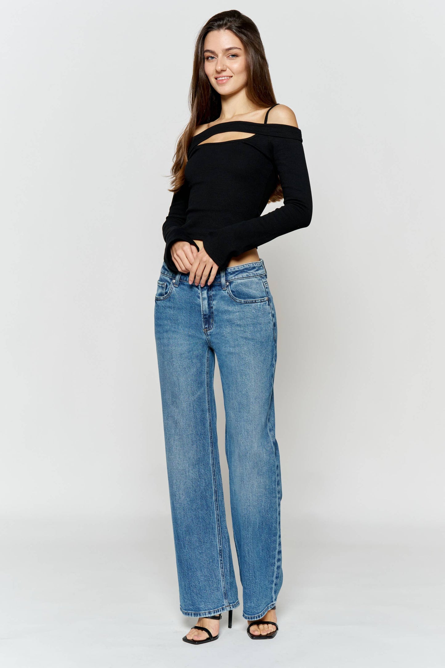 OPEN PACK Mid Waist Relaxed Wide Leg Jeans WXP7057